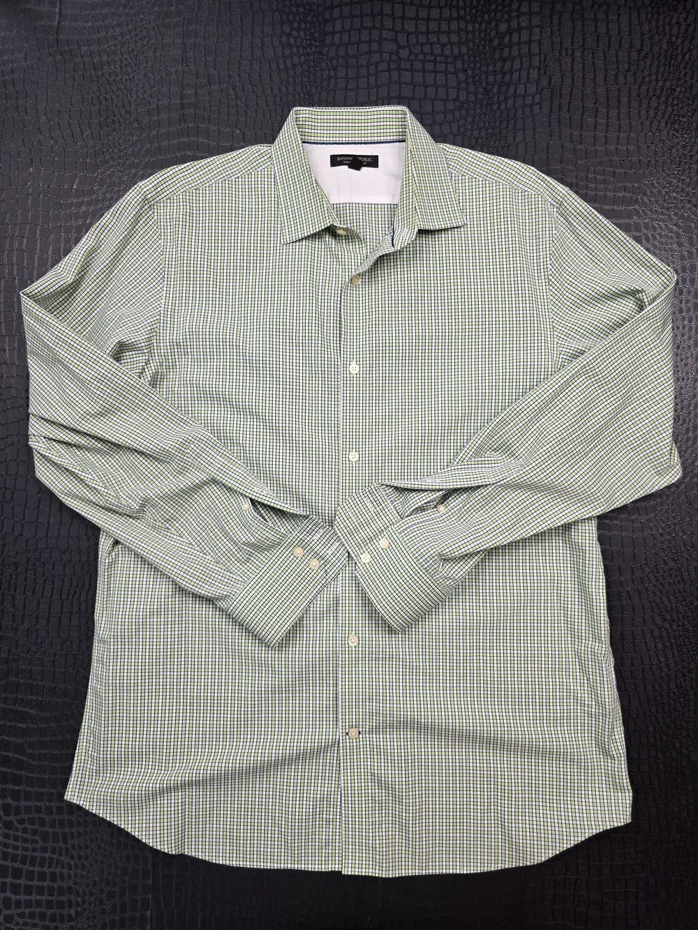 Banana Republic Slim Fit Non-Iron 2 Button Cuff Dress Shirt Size XL Green White